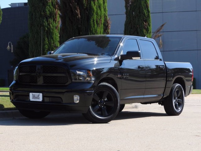 New 2018 Ram 1500 Lone Star Crew Cab in Dallas #JS147332 | Dallas Dodge ...